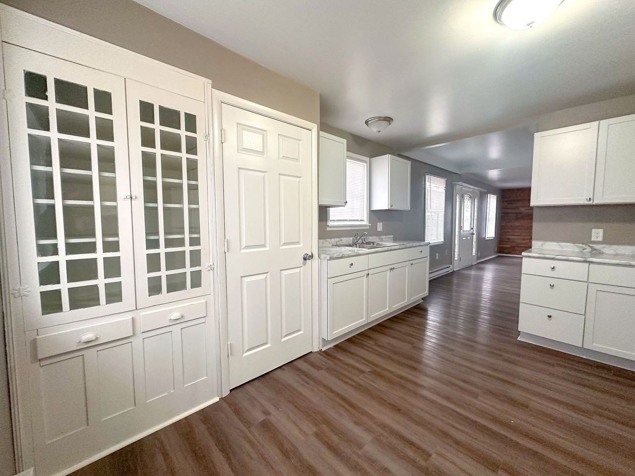 803 East Spraker Street - Photo 6 of 29