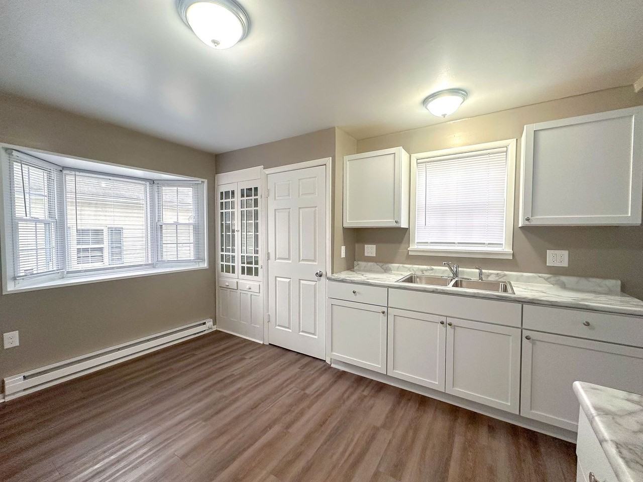 803 East Spraker Street - Photo 7 of 29