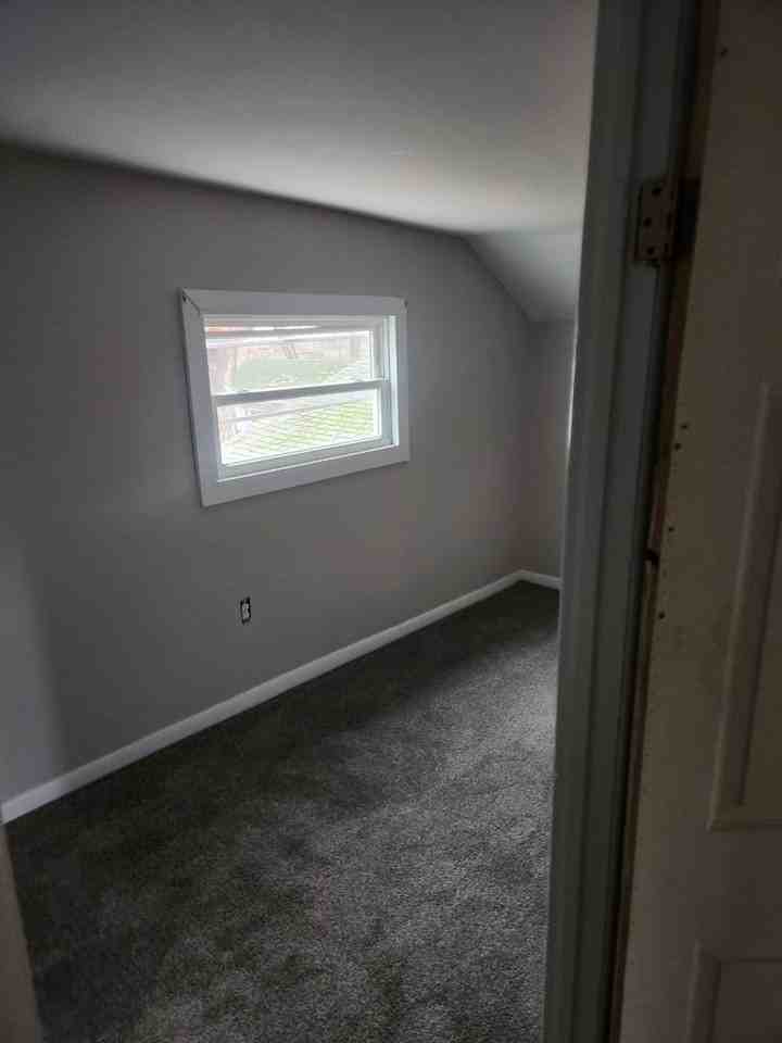 118 East Cayuga Street - Photo 4 of 17