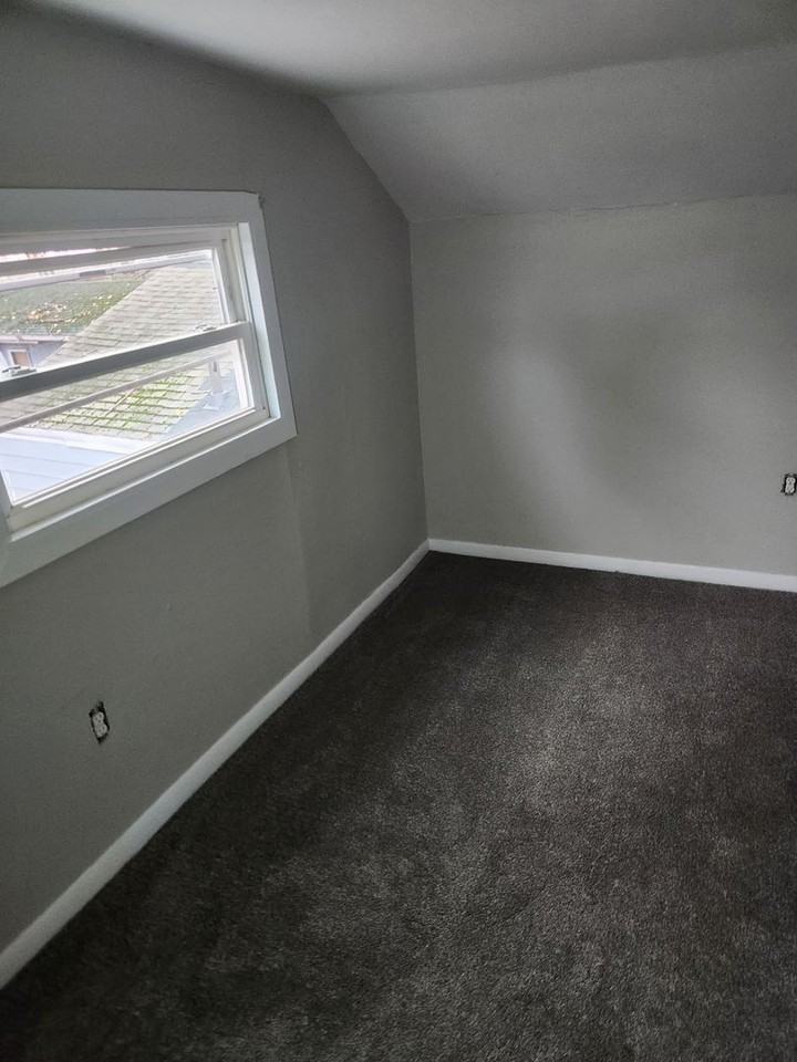 118 East Cayuga Street - Photo 6 of 17