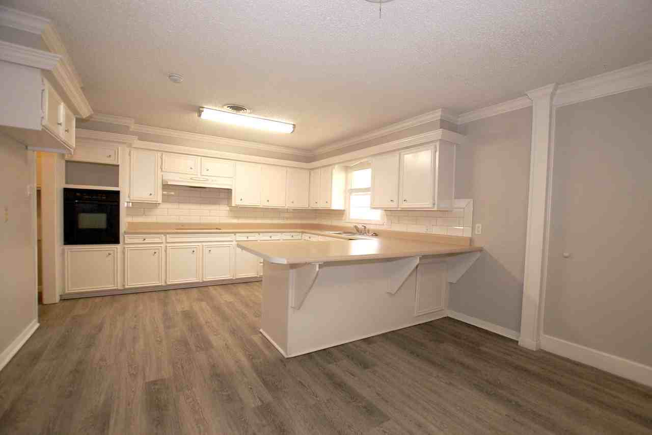 4016 39th St - Photo 3 of 15