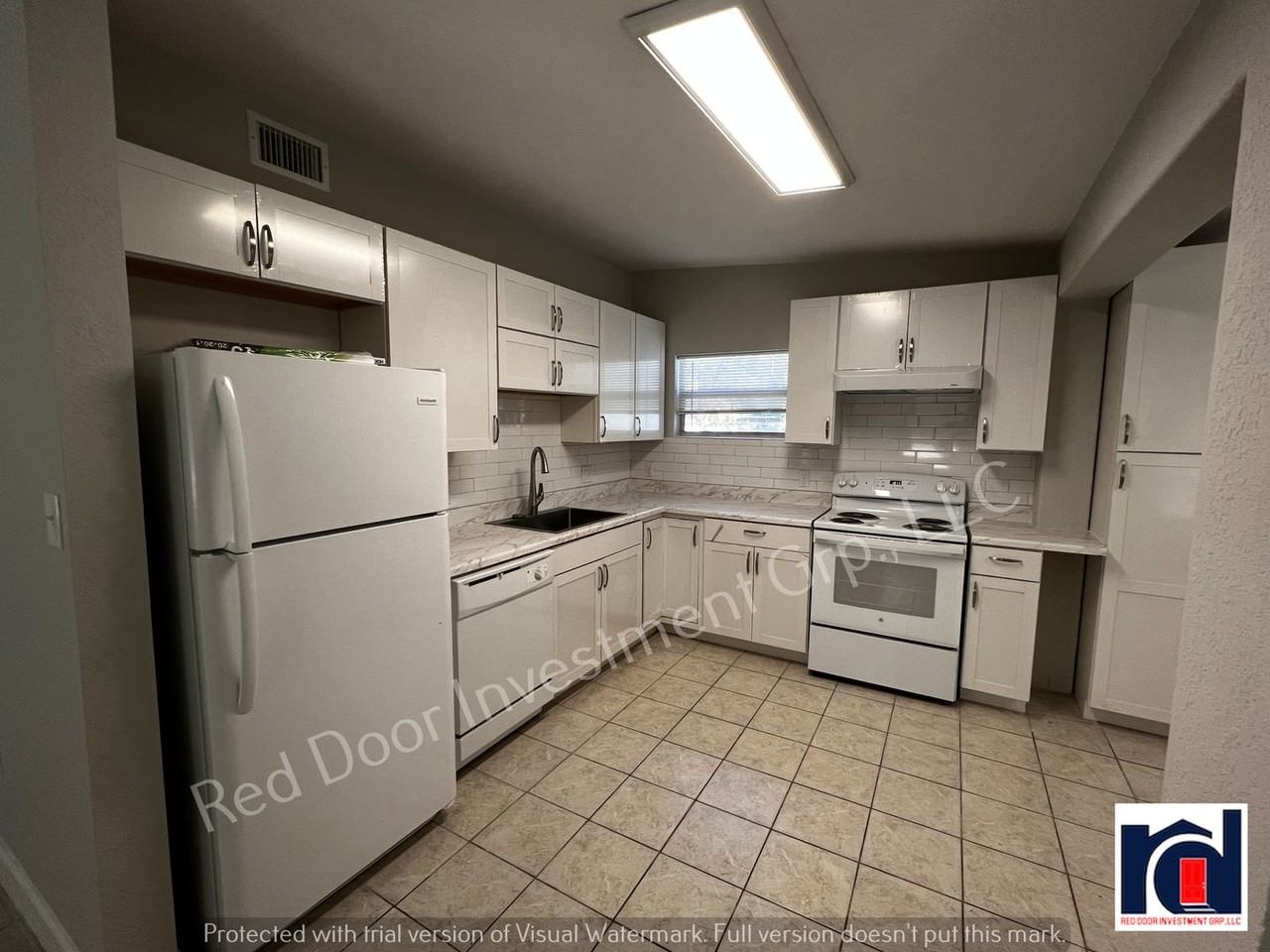 1931 Carrigan Ave - Photo 4 of 18