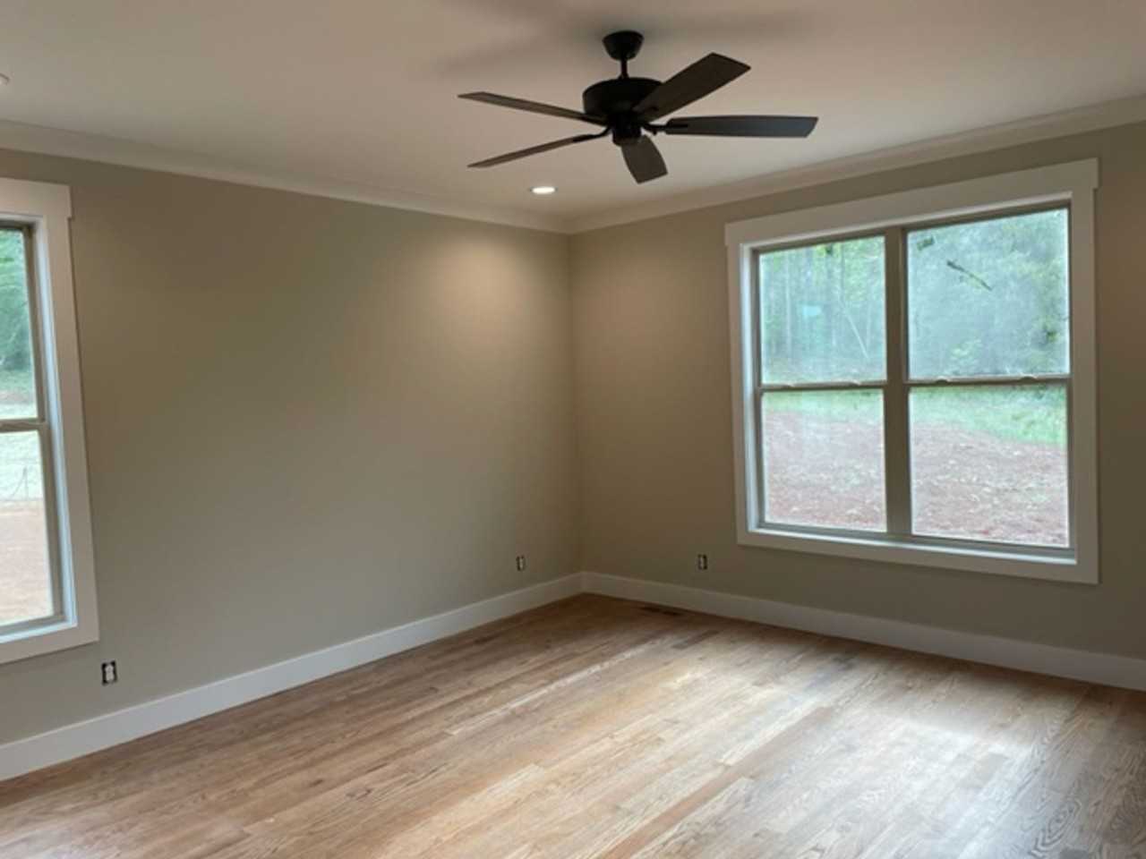 800 Davis Ln - Photo 6 of 23