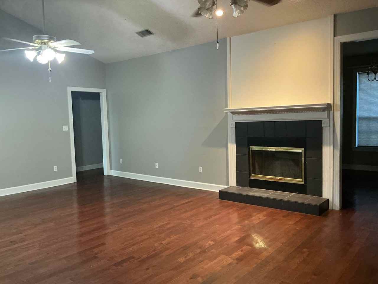 1290 Riverdale Drive - Photo 2 of 22