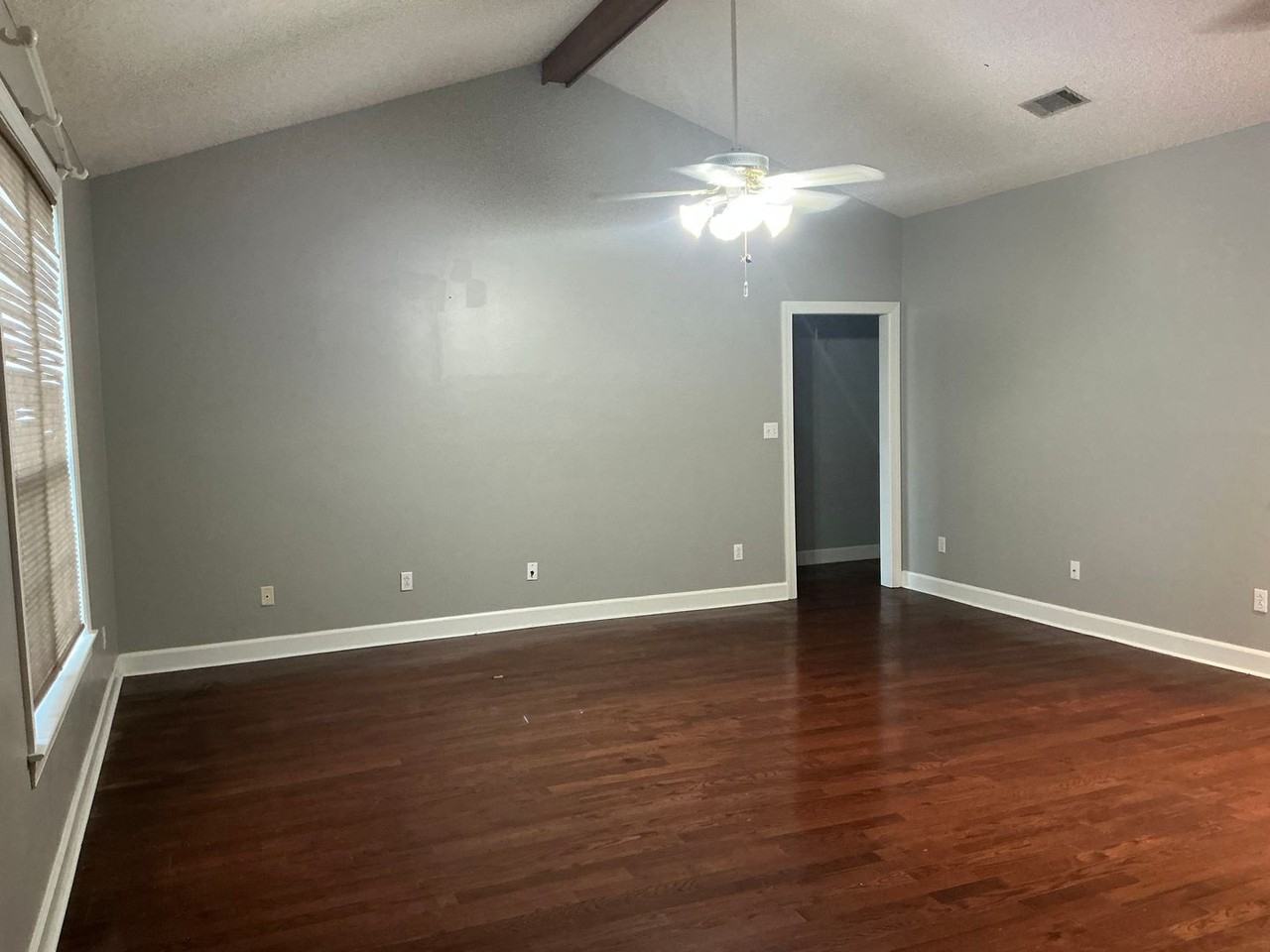 1290 Riverdale Drive - Photo 3 of 22