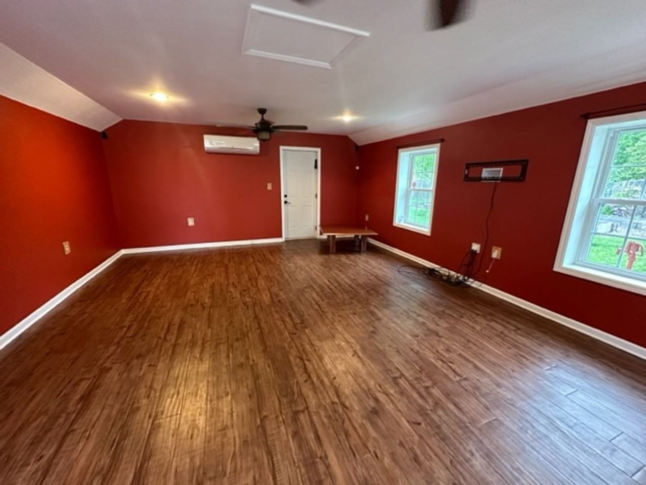 519 Dick Street - Photo 4 of 28