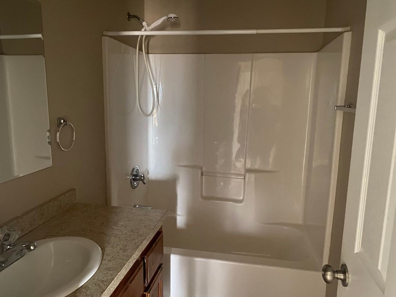 103 E Angus Ave - Photo 5 of 7