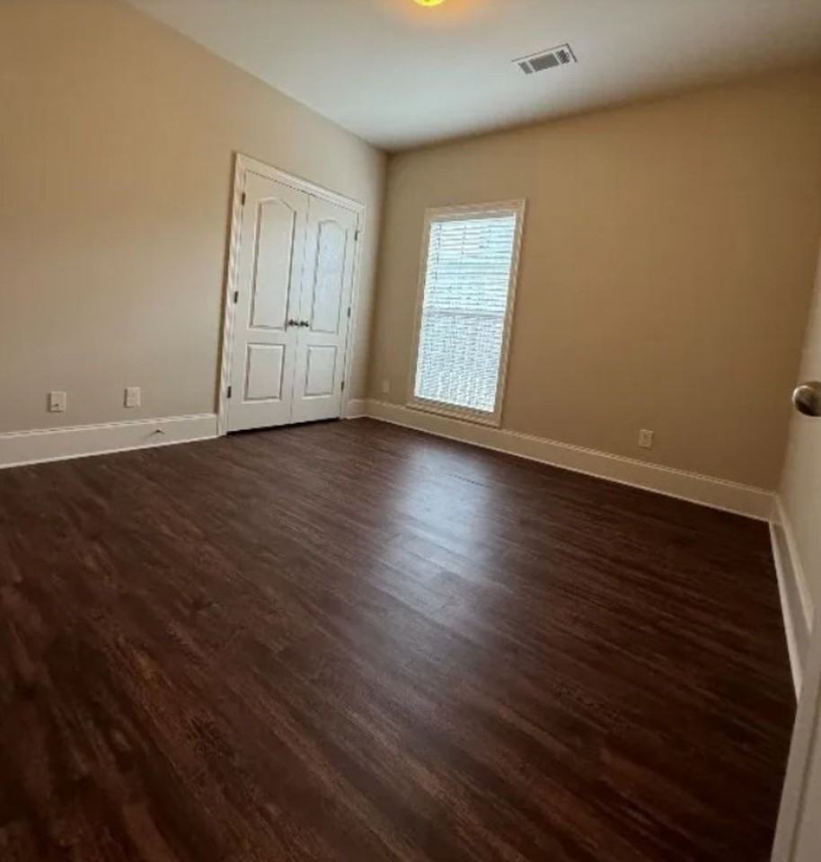 9500 Fallon Court - Photo 3 of 18