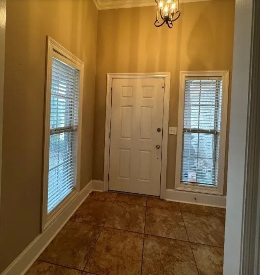 9500 Fallon Court - Photo 5 of 18