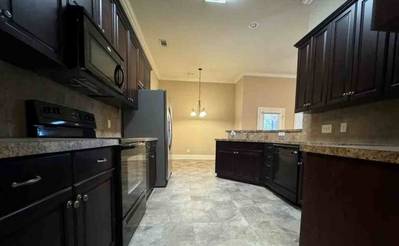 9500 Fallon Court - Photo 6 of 18