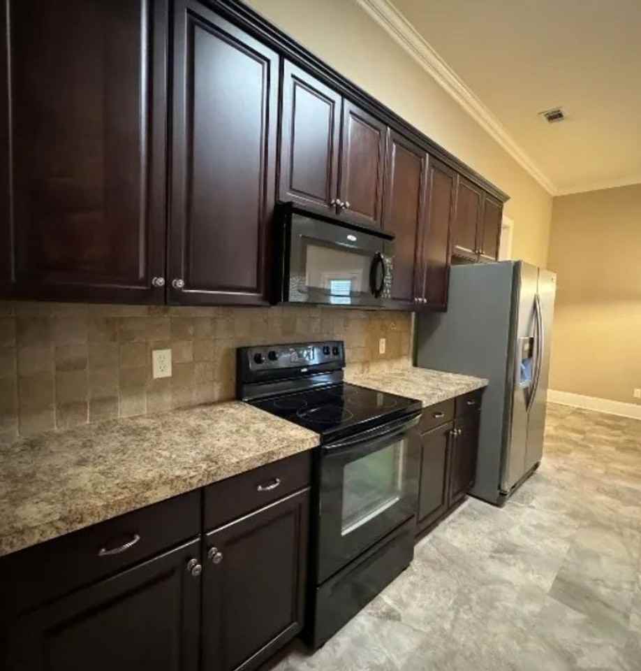 9500 Fallon Court - Photo 7 of 18