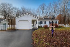 featured image of 8998 Lakeview Drive