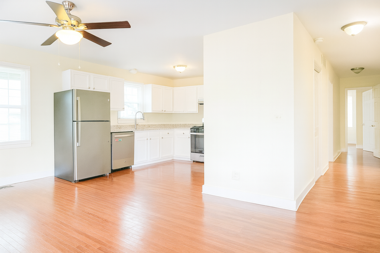 61 Cooper Street - Photo 2 of 9