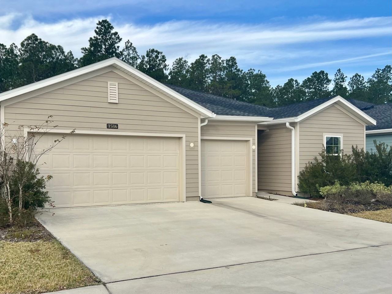 1586 Lachlan Cir - Photo 3 of 27