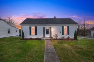 featured image of 992 North Maple Street