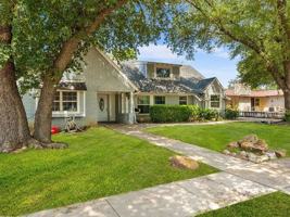 featured image of 2405 Summit Drive