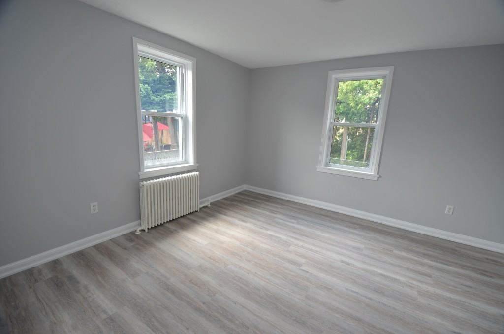 223 Ontario Street #10 - Photo 4 of 9