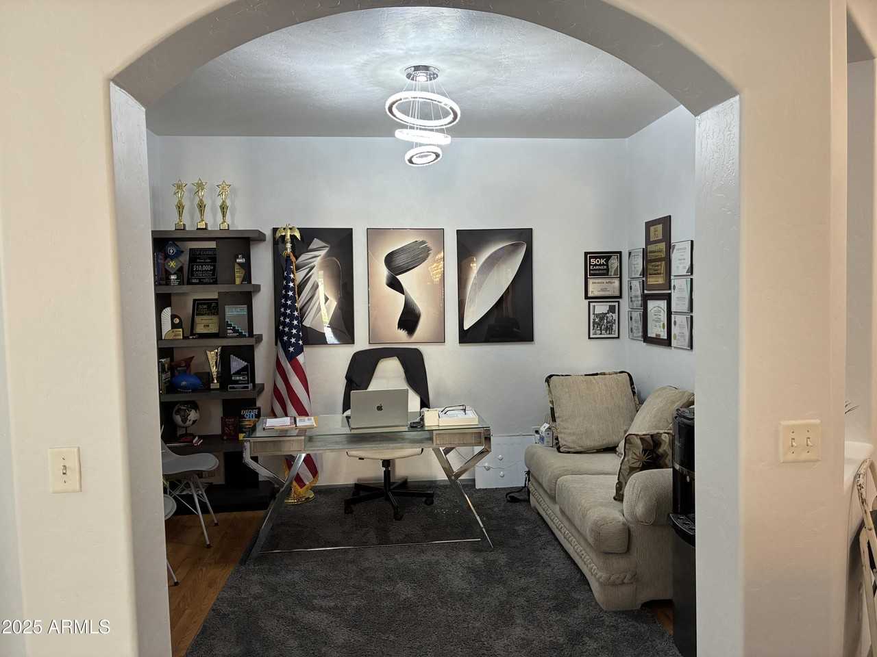 13438 West Rose Lane - Photo 5 of 40