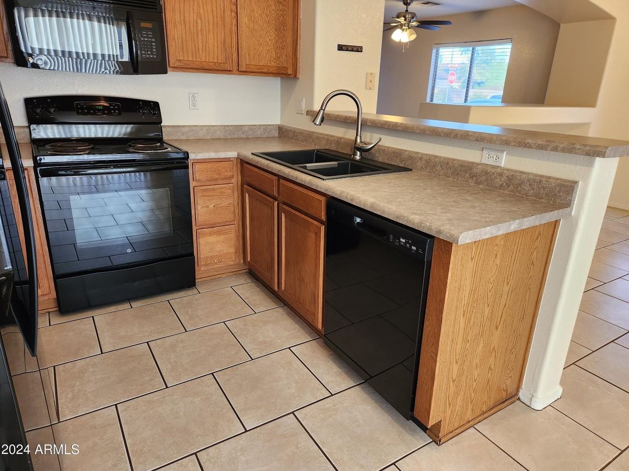 15923 Post Drive - Photo 6 of 23