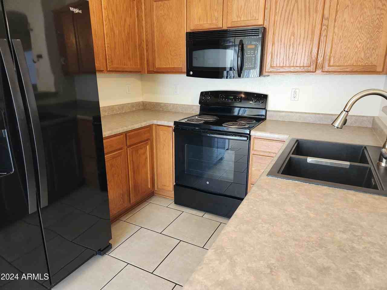 15923 Post Drive - Photo 7 of 23