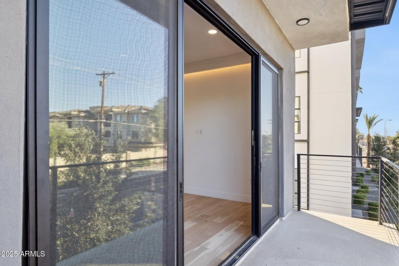 1501 N Miller Rd Unit 1013 #1013 - Photo 6 of 37