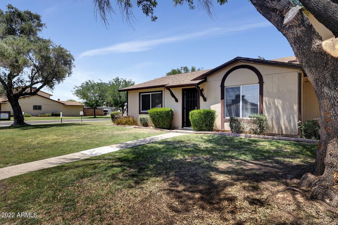 3012 West Bethany Home Road - Photo 2 of 29