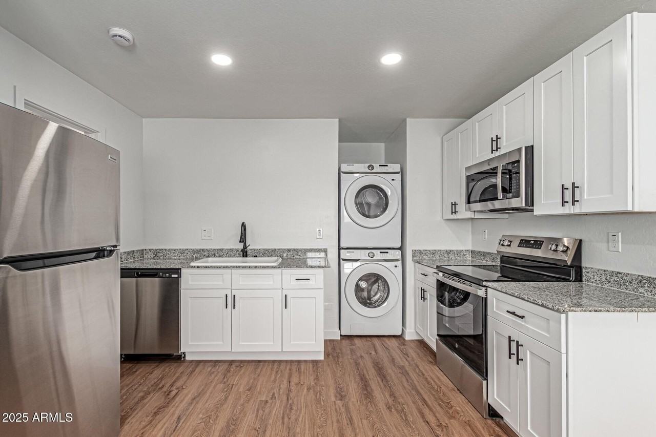 1934 Carver Drive #2 - Photo 5 of 14