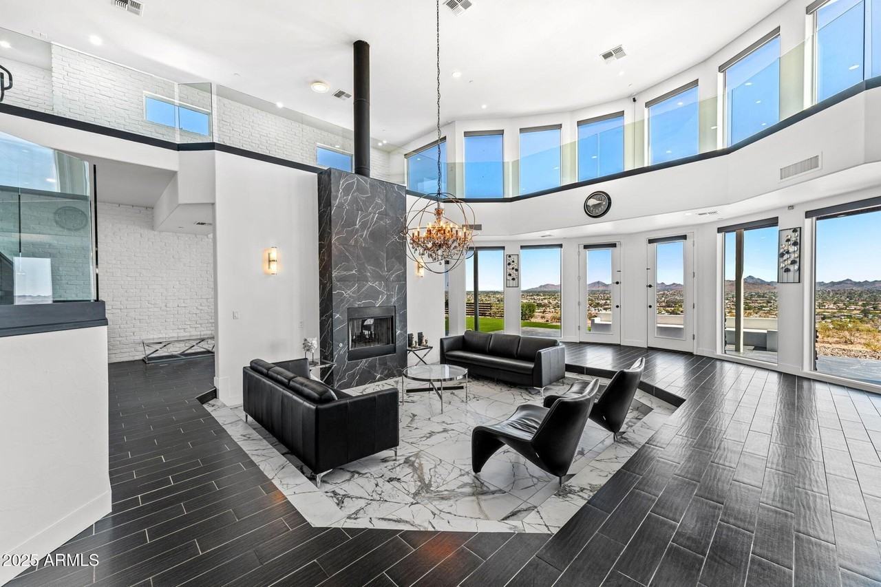 18812 N 22nd St - Photo 7 of 50