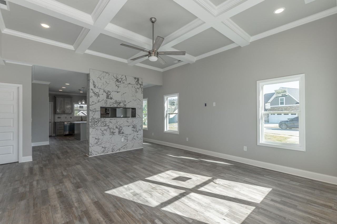 5085 Oop Rd - Photo 2 of 42