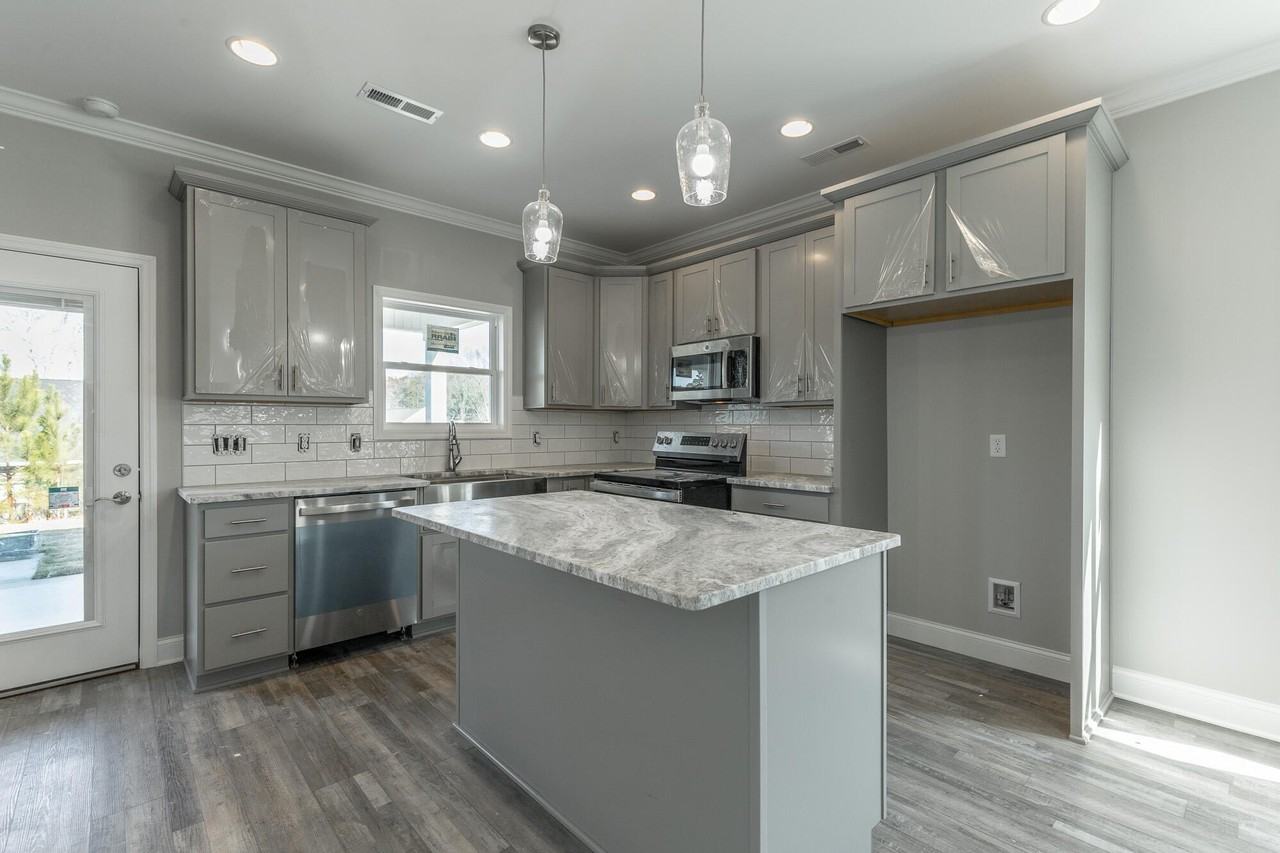 5085 Oop Rd - Photo 6 of 42