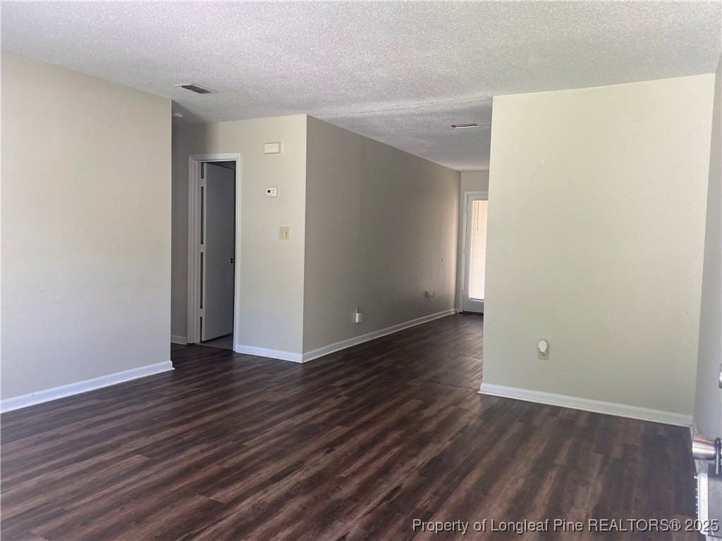 6429 Rockford Dr - Photo 3 of 15