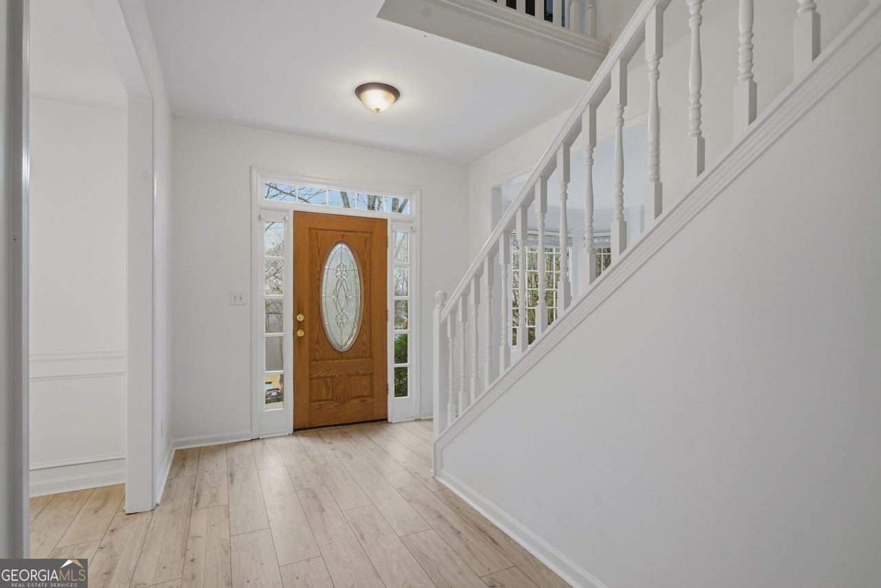 5868 Valine Way - Photo 4 of 32