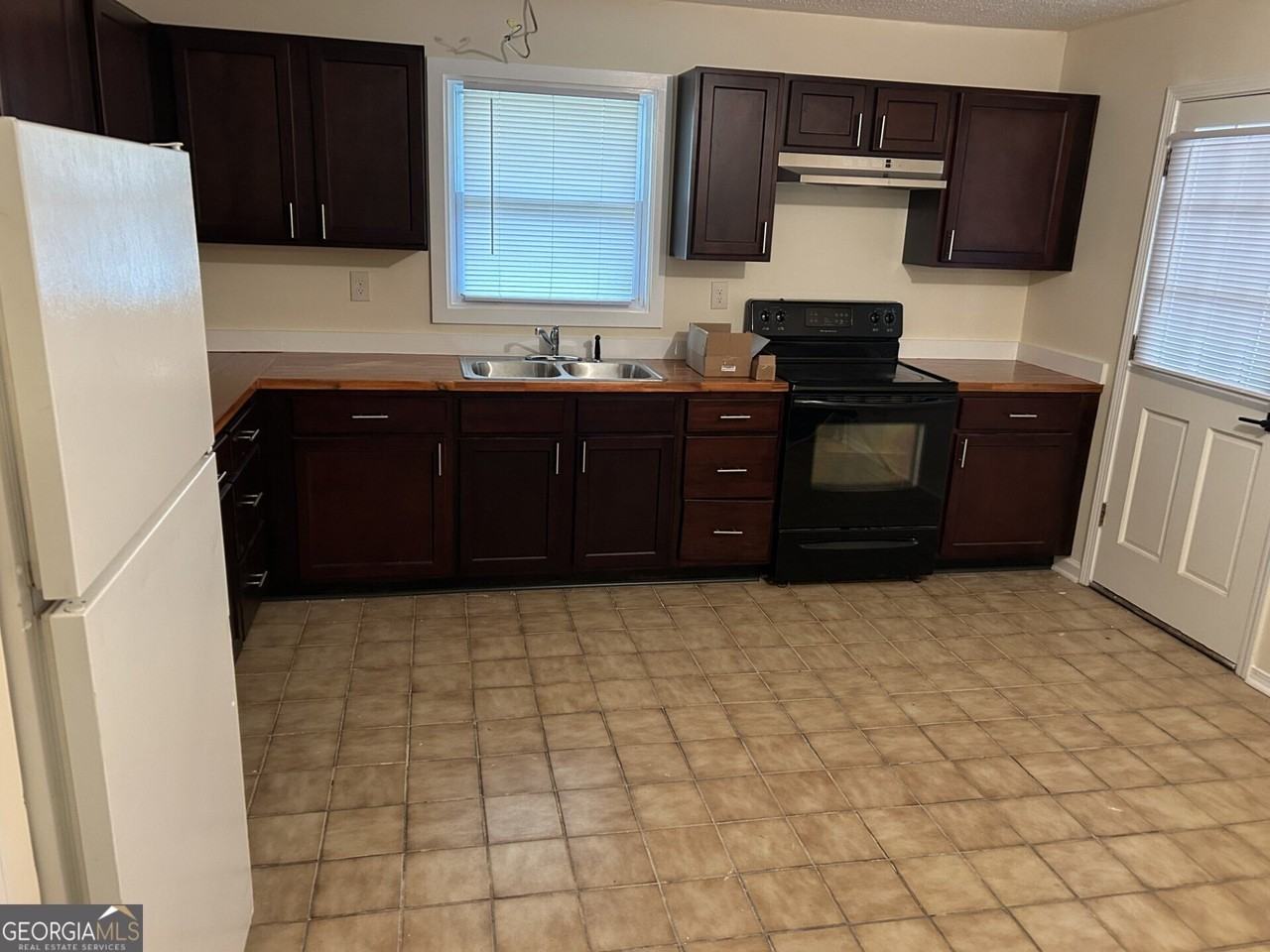 207 Mount Moriah Road - Photo 3 of 13