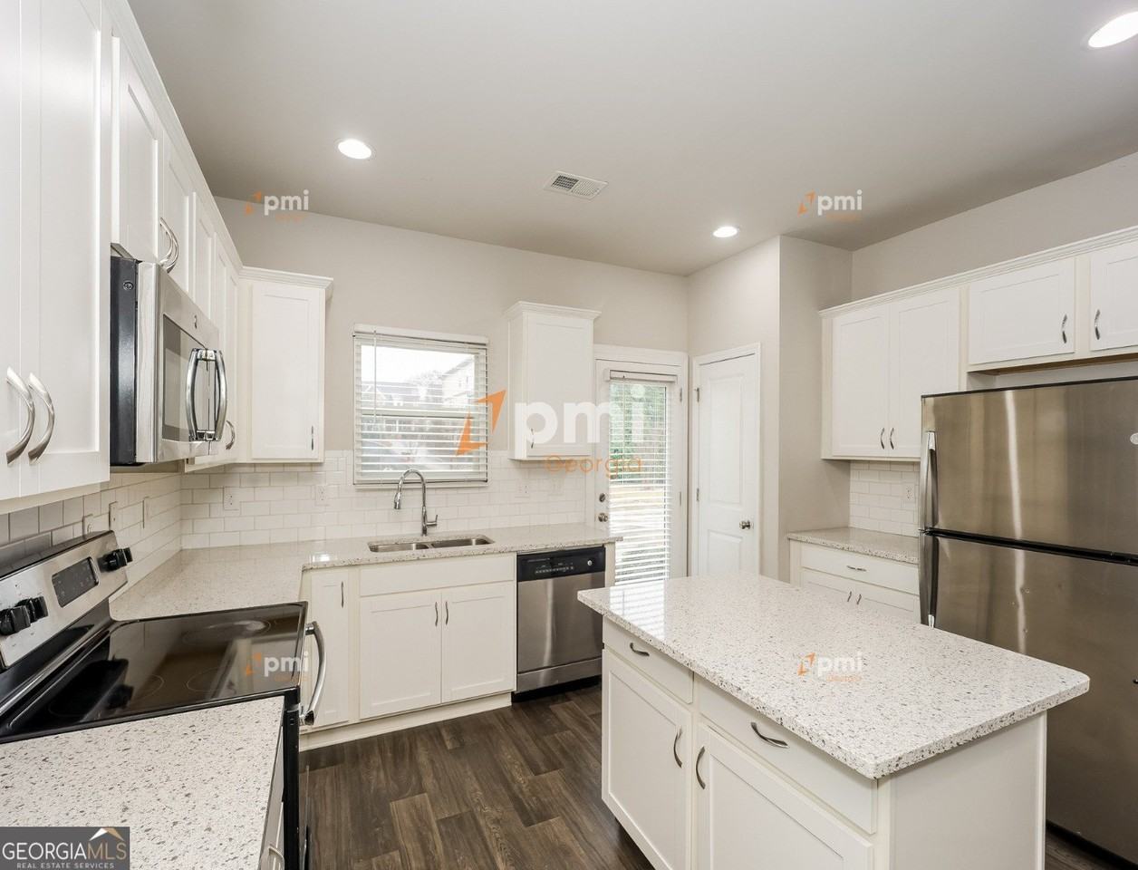 3654 Madison St - Photo 3 of 16