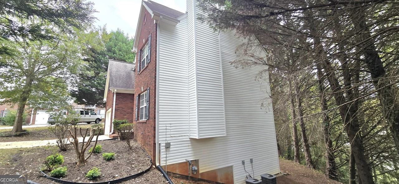 610 James Ridge Dr - Photo 3 of 50