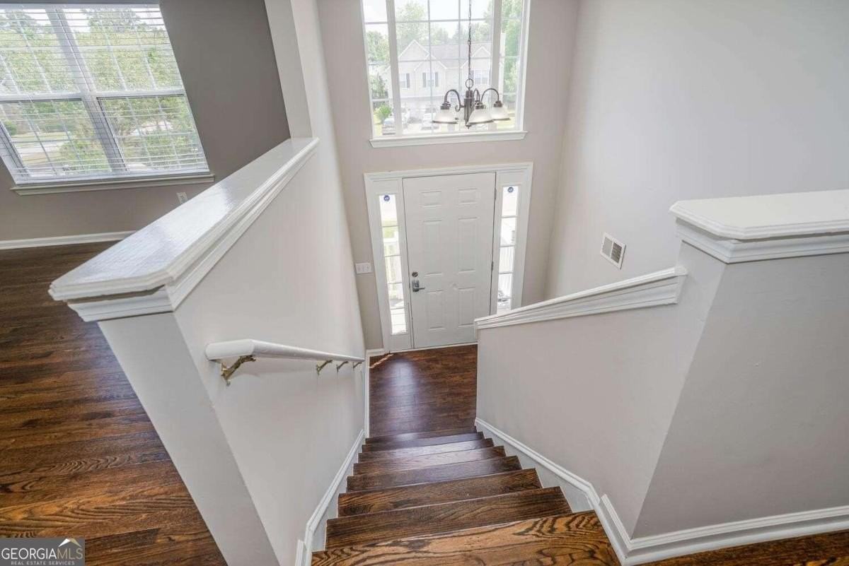 3272 Peach Court - Photo 4 of 50