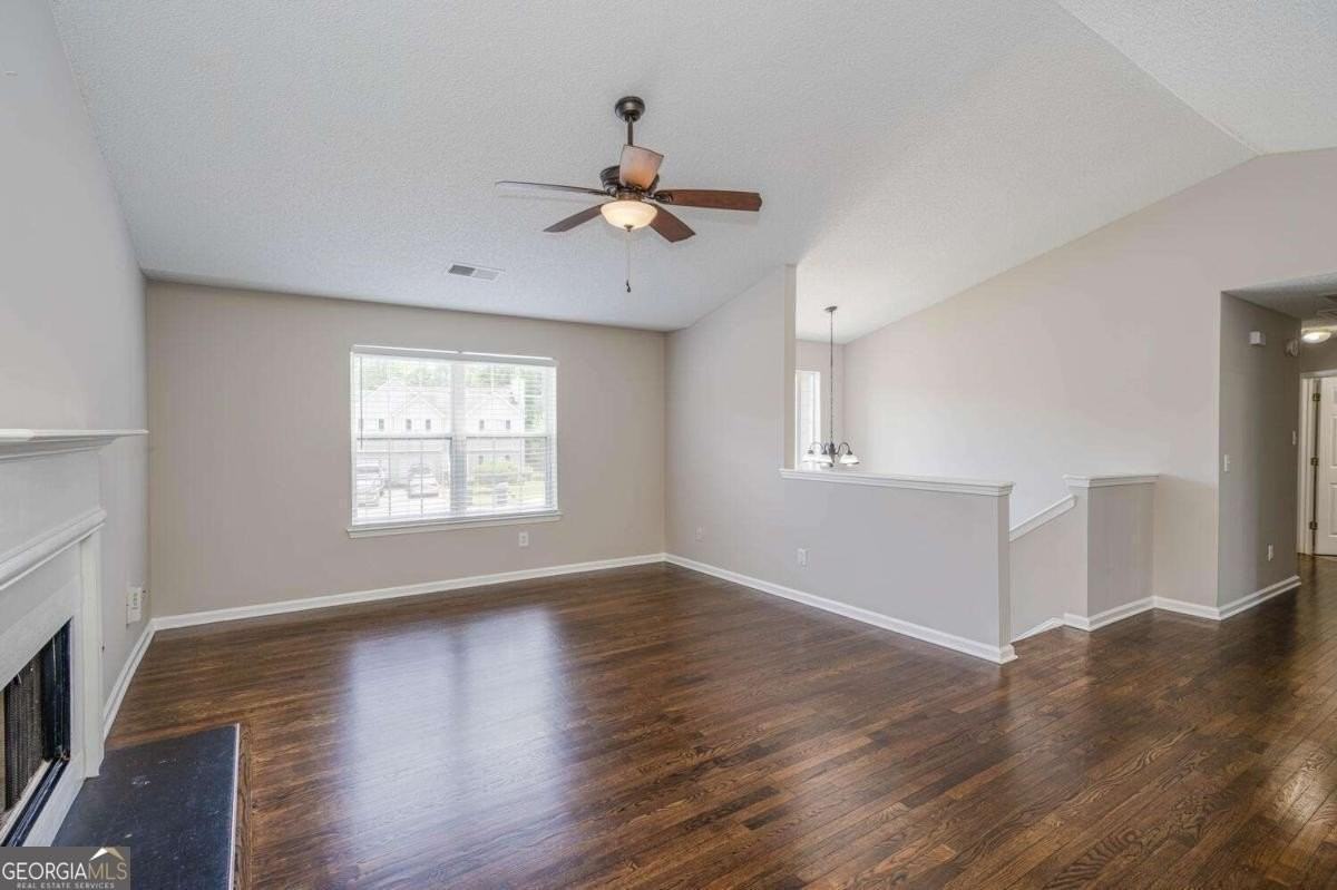 3272 Peach Ct Nw - Photo 7 of 50