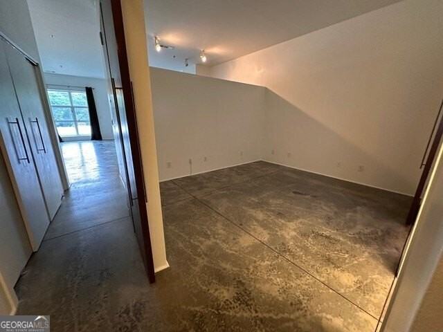 560 Dutch Valley Rd Ne Apt 2413 #2413 - Photo 3 of 13