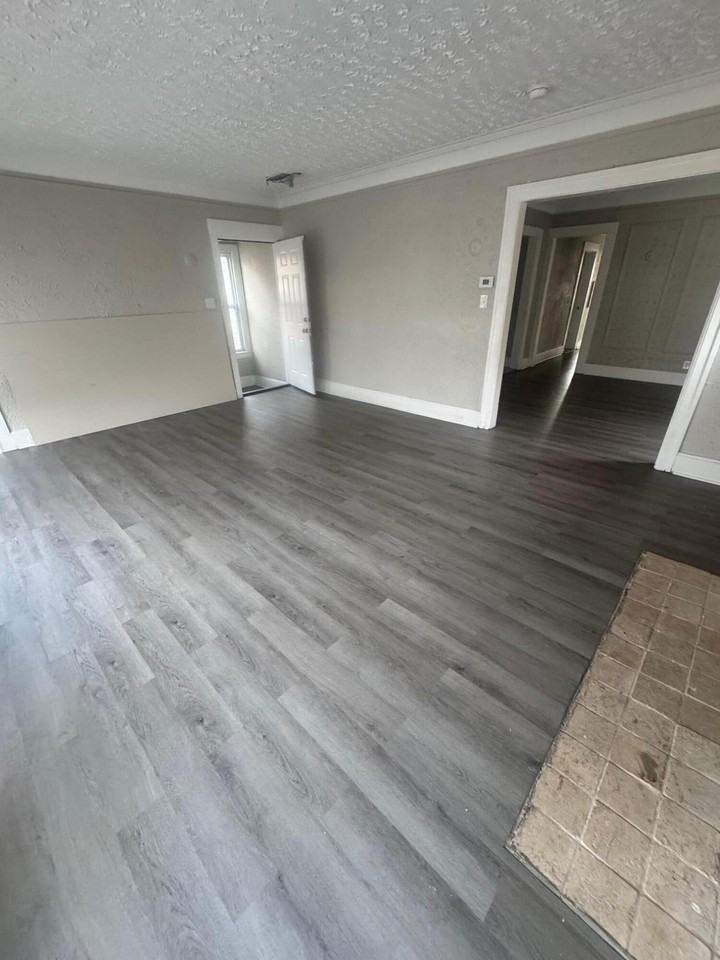 2925 Calvert St - Photo 3 of 9