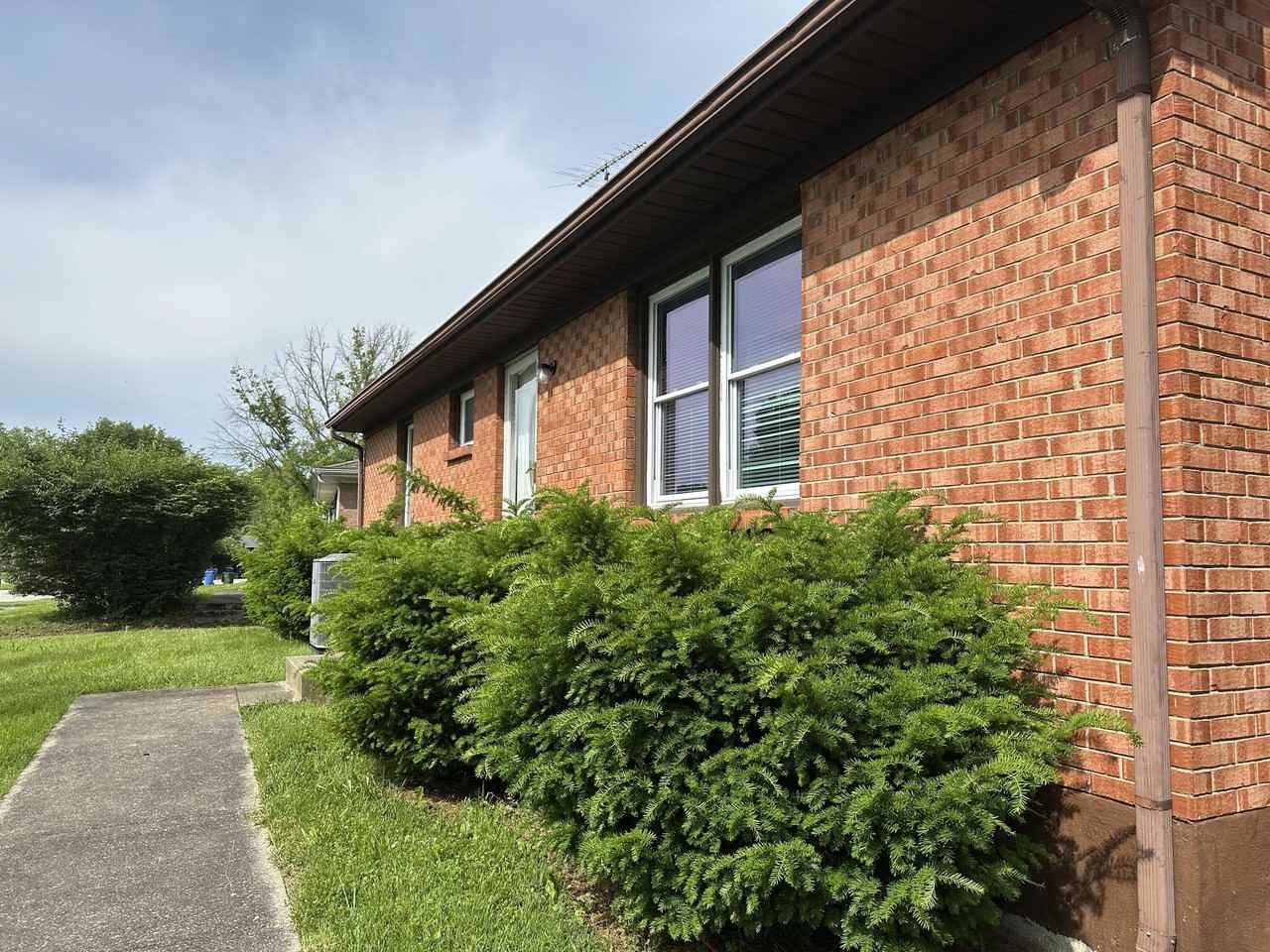 3369 Holwyn Road - Photo 3 of 20