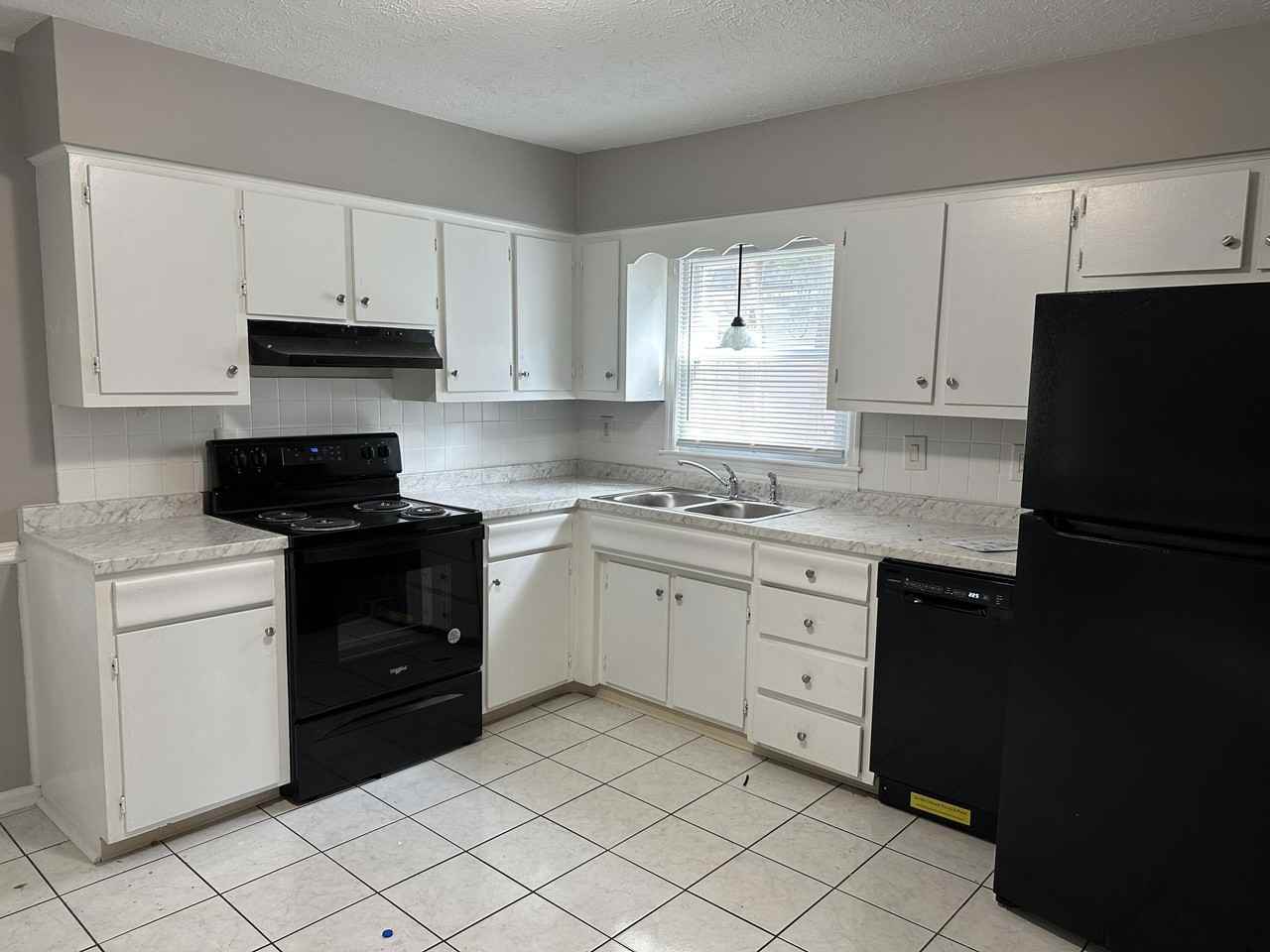 3369 Holwyn Road - Photo 4 of 20