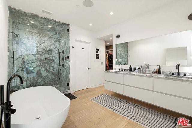 627 Sunset Avenue - Photo 3 of 8