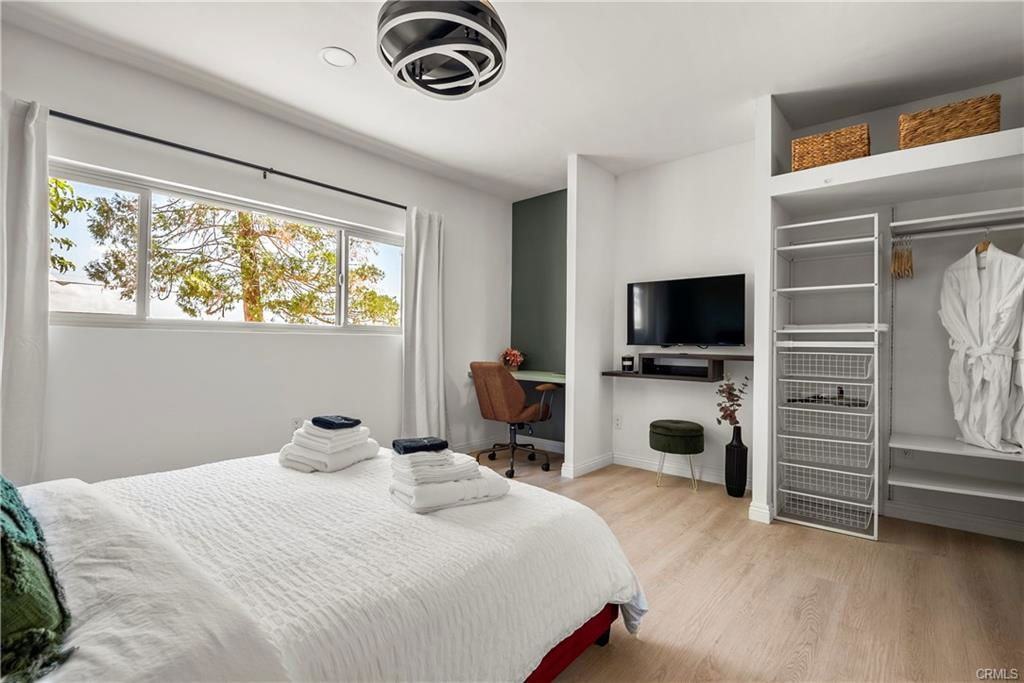 9150 10th Ave - Photo 5 of 8