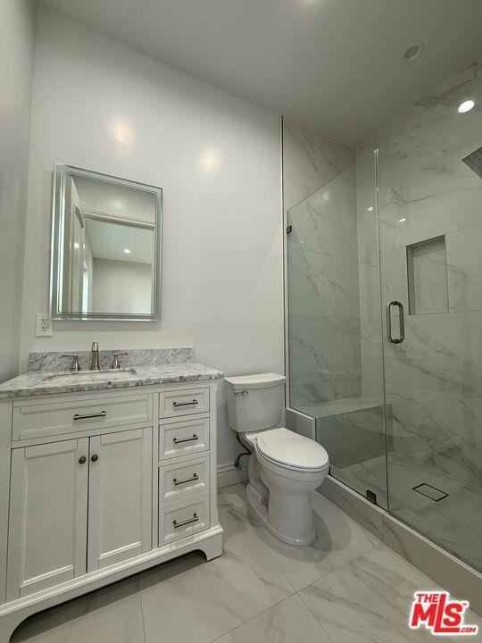 6717 Sunnyslope Ave - Photo 3 of 8