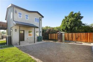 featured image of 11531 N Dronfield Ave