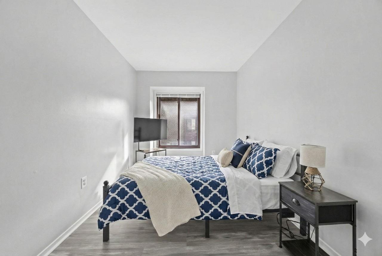 Forest View Place - Photo 7 of 11