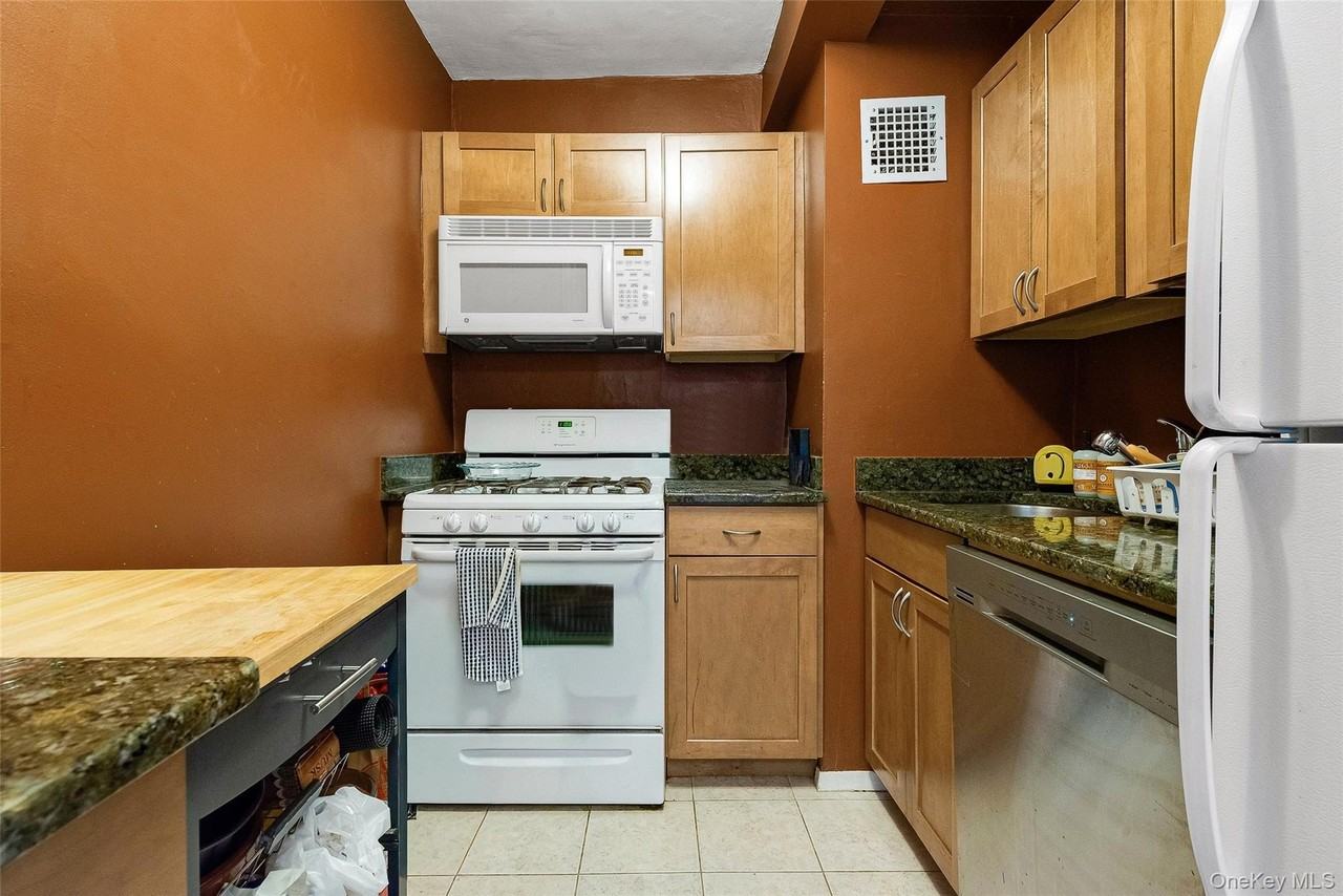 10740 Queens Blvd Apt 9m #9M - Photo 6 of 19