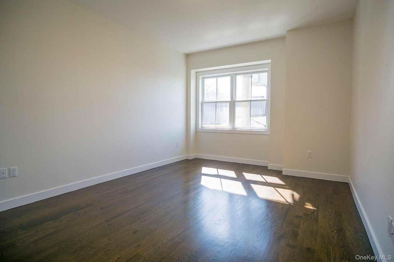 78 Main St Apt 1b #1B - Photo 6 of 11