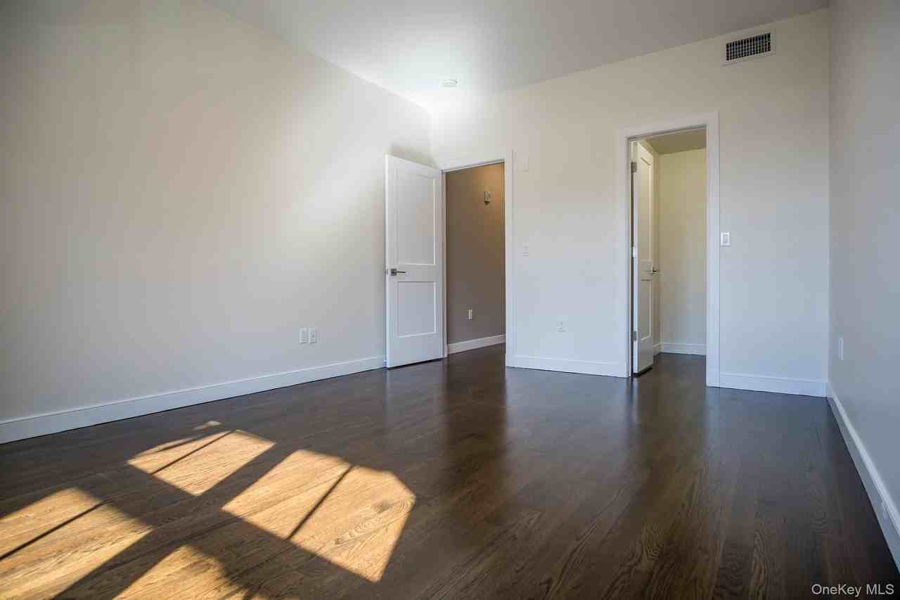 78 Main St Apt 1b #1B - Photo 7 of 11