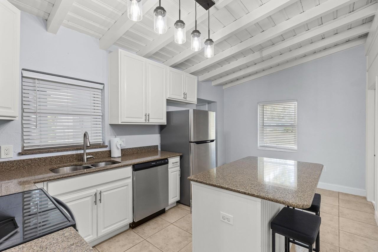 Burland St - Photo 2 of 9